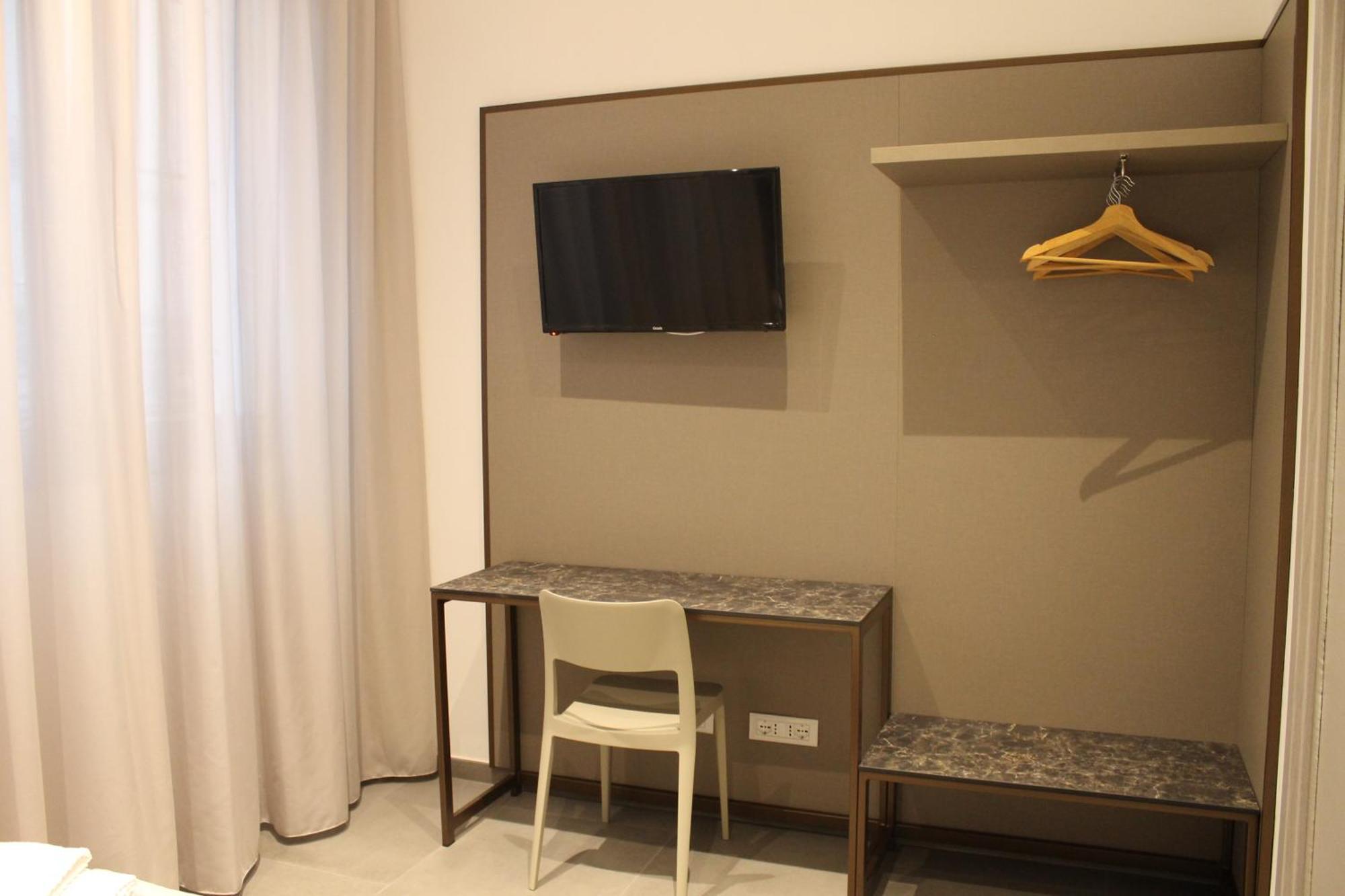 Apartment Miki - Mauro Macchi 91 Milano Exteriör bild